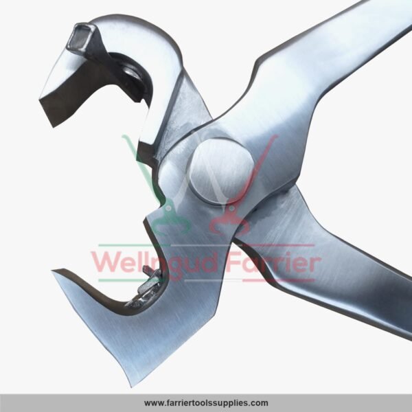 horseshoe_nail_cutter_with_magnet_0